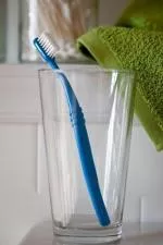 Preserve Tandbørste (ultrablød) - lilla - fremstillet af genbrugte yoghurtbægre