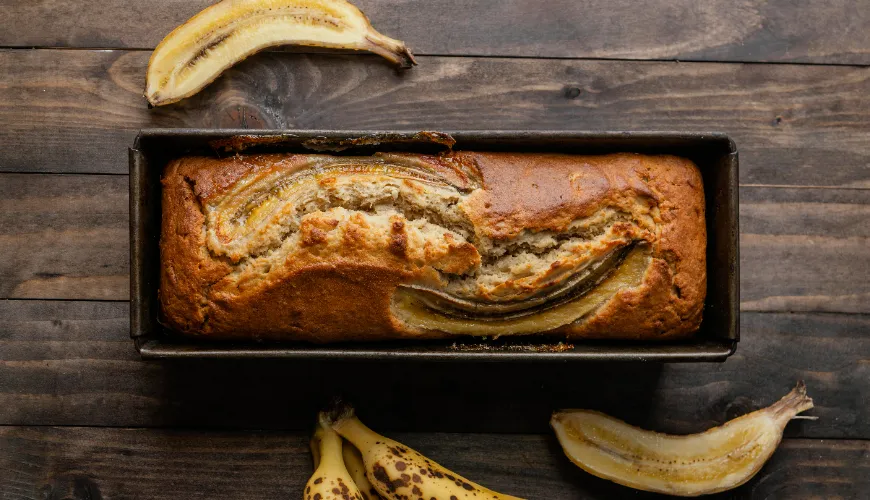 Bag en sund bananbrød uden sukker